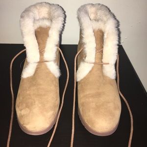 Women’s Jeovana wedge Ugg booties